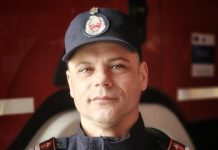 Un pompier aflat în timpul liber a intervenit la un incendiu și a salvat viața unei femei