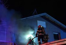 Incendiu de amploare la o firmă din Dumbrava Roșie, pagube de 500.000 de lei