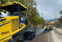 A început asfaltarea pe strada Ștefan cel Mare: primăria suportă doar jumătate din costuri