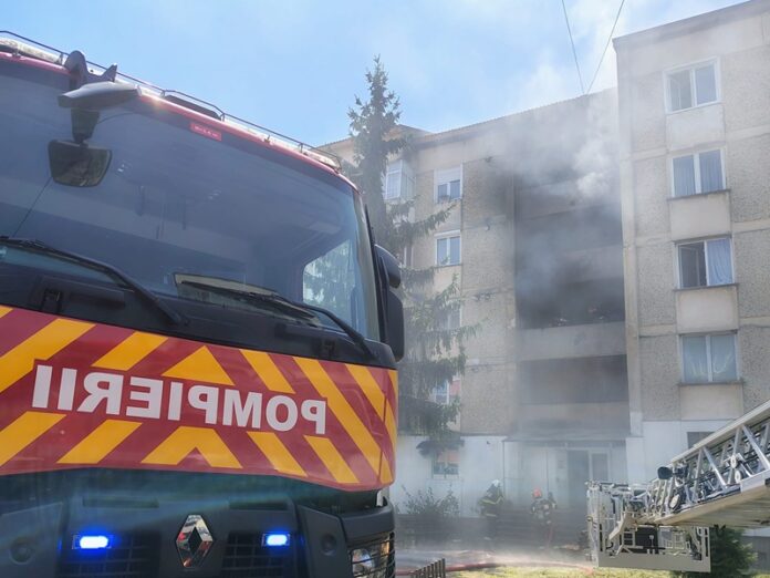 incendiu bloc