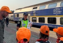 Selfie-ul pe tren ia vieți, nu like-uri!